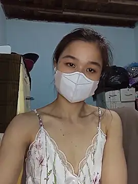 Daisy-lusia2026 online show from May 17, 2026, 1:51 pm