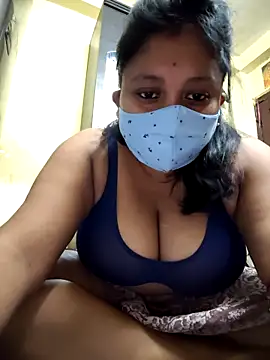 Curvy Trisha online show from May 2, 2026, 3:28 pm