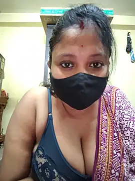 Curvy Trisha online show from June 12, 2026, 1:21 pm