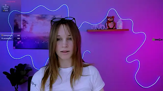 Snapshot of eira_mouse chatting on March 1, 2026, 1:02 pm eira mouse online show from March 1, 2026, 1:02 pm