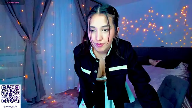 Anna Elfii online show from February 12, 2026, 4:46 pm