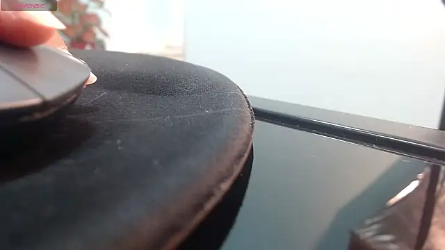 Mariannadalls online show from February 2, 2026, 7:45 pm