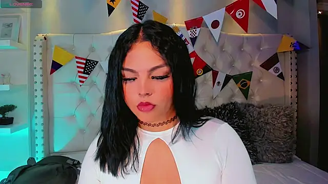 Maia Hotts online show from June 16, 2026, 10:01 pm