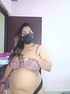 Aliya Hott online show from May 25, 2026, 5:24 am