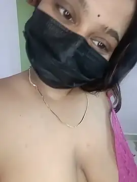 Aliya Hott online show from June 5, 2026, 6:52 am