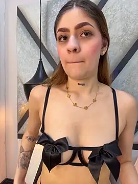 AriaWillssX online show from February 2, 2026, 8:51 pm