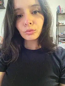RoxanneRiddle69 online show from April 28, 2026, 3:17 pm