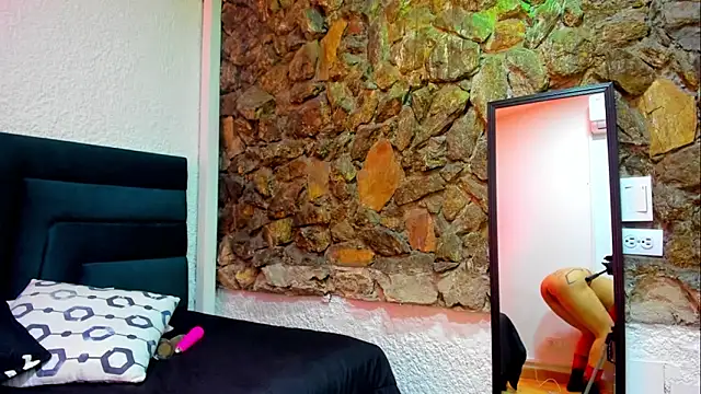 Snapshot of Dahliablack chatting on March 6, 2026, 12:56 pm Dahliablack online show from March 6, 2026, 12:56 pm