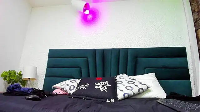 Snapshot of Dahliablack chatting on March 13, 2026, 12:45 pm Dahliablack online show from March 13, 2026, 12:45 pm