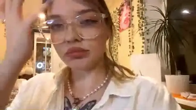 PowderedTalc online show from February 1, 2026, 4:05 pm