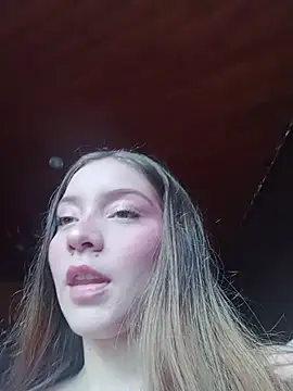 Snapshot of MimiSoftie chatting on March 11, 2026, 9:54 pm MimiSoftie online show from March 11, 2026, 9:54 pm