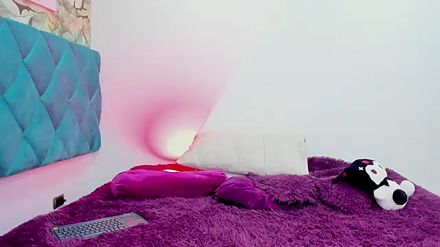 SamantthaRosxe online show from March 24, 2026, 3:22 am