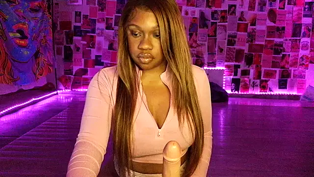 passionmula  online show from February 11, 2026, 6:07 am