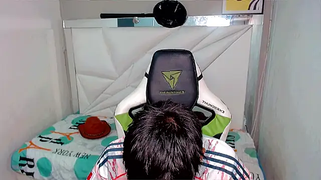 Liarr  online show from March 12, 2026, 8:04 pm