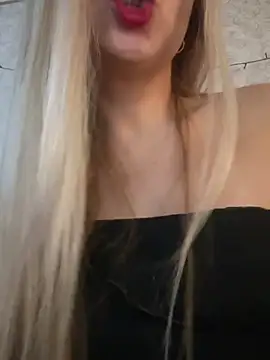 NikkiMis online show from February 2, 2026, 11:42 am