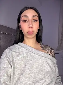 Nicky444k online show from March 18, 2026, 7:11 am