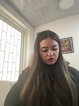 arycooper  online show from June 10, 2026, 1:43 pm