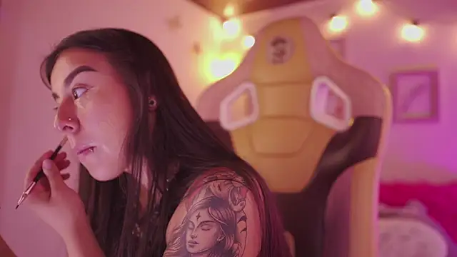 mavi boo online show from February 5, 2026, 6:34 pm