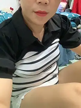 Snapshot of Baby-lovely69 chatting on February 24, 2026, 3:26 am Baby-lovely69 online show from February 24, 2026, 3:26 am