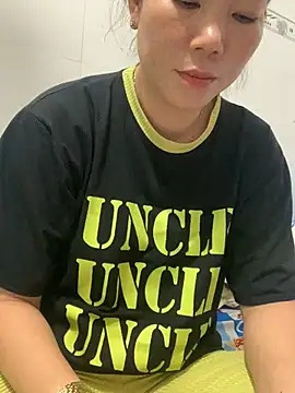 Snapshot of Baby-lovely69 chatting on March 12, 2026, 6:52 am Baby-lovely69 online show from March 12, 2026, 6:52 am