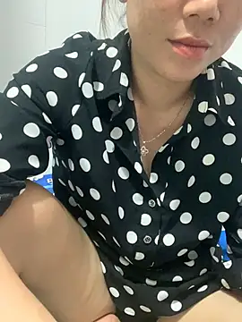 Snapshot of Baby-lovely69 chatting on March 20, 2026, 8:52 am Baby-lovely69 online show from March 20, 2026, 8:52 am