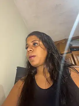 melanieebc online show from February 4, 2026, 10:26 pm