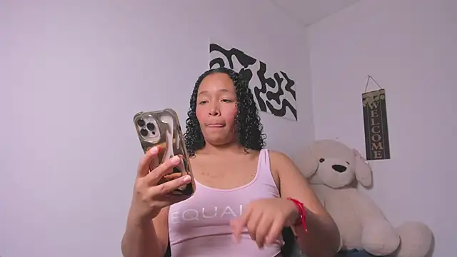 Nia13 online show from February 24, 2026, 6:00 am