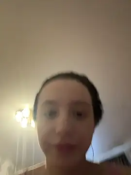 MiaTee online show from February 18, 2026, 3:57 am