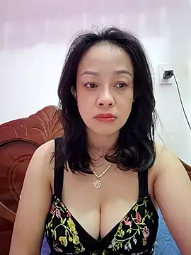 Baby-bigboobs2026 online show from May 4, 2026, 8:38 pm