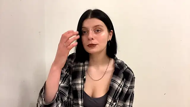 MisAlise online show from February 7, 2026, 8:01 pm