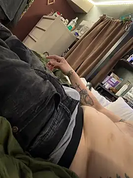 mileslongdeep online show from February 13, 2026, 6:42 am