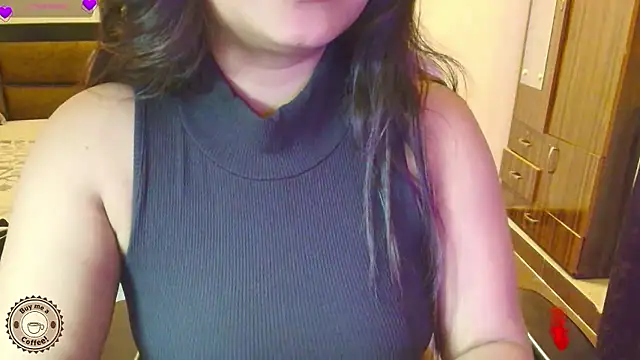 Yara-143 online show from June 12, 2026, 11:35 pm