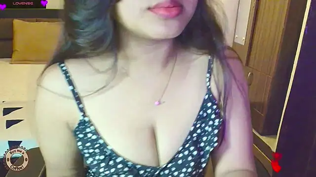 Yara-143 online show from June 28, 2026, 6:47 pm