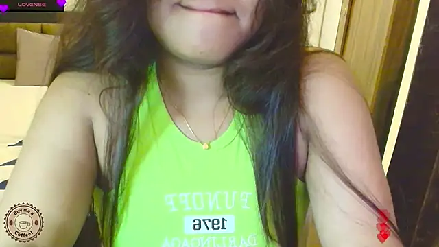 Yara-143 online show from July 7, 2026, 6:12 pm