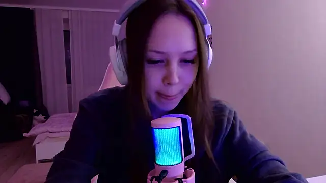 Nelly Sweetgirl online show from February 6, 2026, 4:10 pm