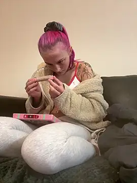 Milssweetx online show from February 16, 2026, 8:10 am