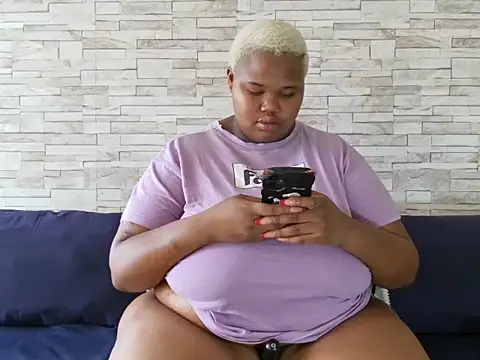 BustyBmw online show from February 24, 2026, 8:56 am