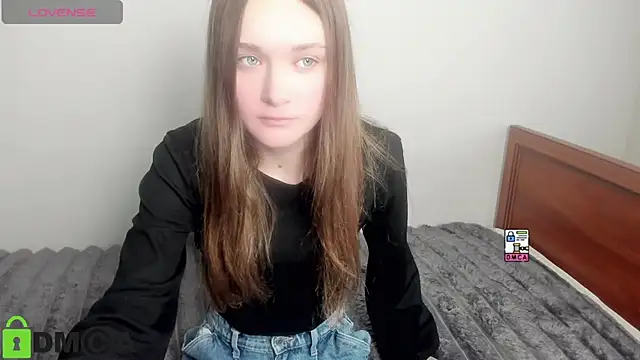 Snapshot of Elina_X chatting on May 9, 2026, 1:05 pm Elina X online show from May 9, 2026, 1:05 pm