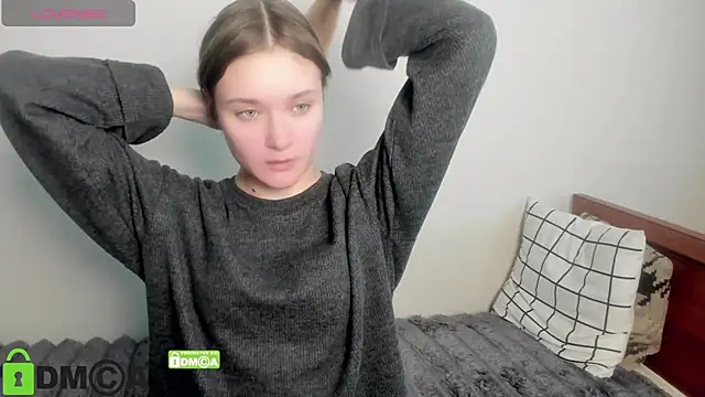 Snapshot of Elina_X chatting on May 10, 2026, 1:38 pm Elina X online show from May 10, 2026, 1:38 pm
