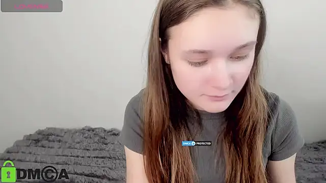 Snapshot of Elina_X chatting on June 2, 2026, 1:35 pm Elina X online show from June 2, 2026, 1:35 pm