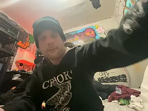 gothboiplzty online show from February 10, 2026, 10:36 pm