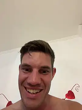 Chuchiybombon online show from February 18, 2026, 3:13 am