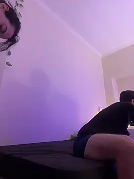 Chuchiybombon online show from March 19, 2026, 2:04 am