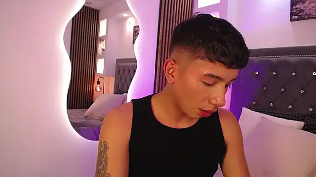 Snapshot of Fancy_Vixen chatting on March 16, 2026, 4:07 am Fancy Vixen online show from March 16, 2026, 4:07 am