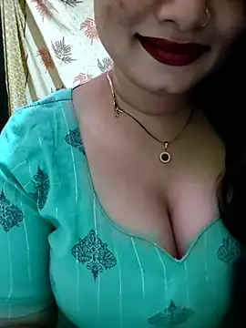 PARI51 online show from May 10, 2026, 7:52 pm