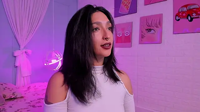 Cleo Foxx online show from June 24, 2026, 12:04 pm