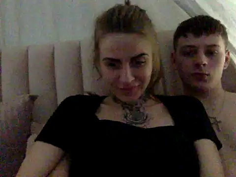 Snapshot of Carlos18loverboyfriend chatting on March 28, 2026, 2:49 pm Carlos18loverboyfriend online show from March 28, 2026, 2:49 pm