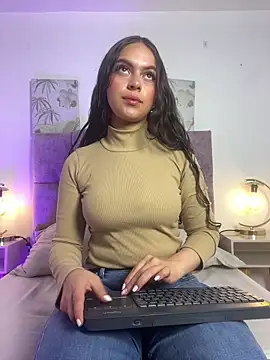 Snapshot of Annie_bonnie_ chatting on June 15, 2026, 11:34 am Annie bonnie online show from June 15, 2026, 11:34 am