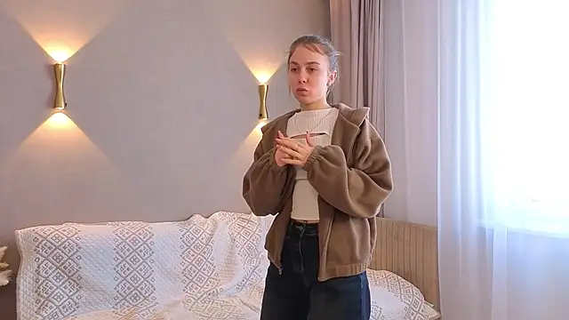 SiuAustill online show from February 3, 2026, 9:47 am