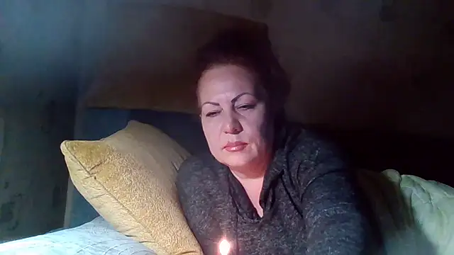 KrystalStyles online show from April 24, 2026, 9:28 pm